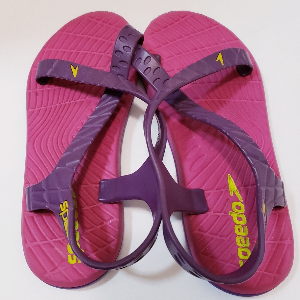 Speedo Girls Sandals Size 2 Pink Exsqueese Me Flow Cross Strap Rubber Slip On. 